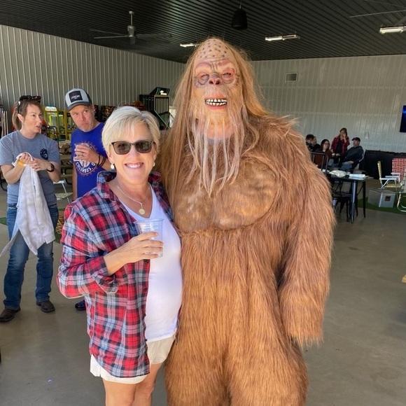 Meet your Posher, Kelly - Picture 1 of 1